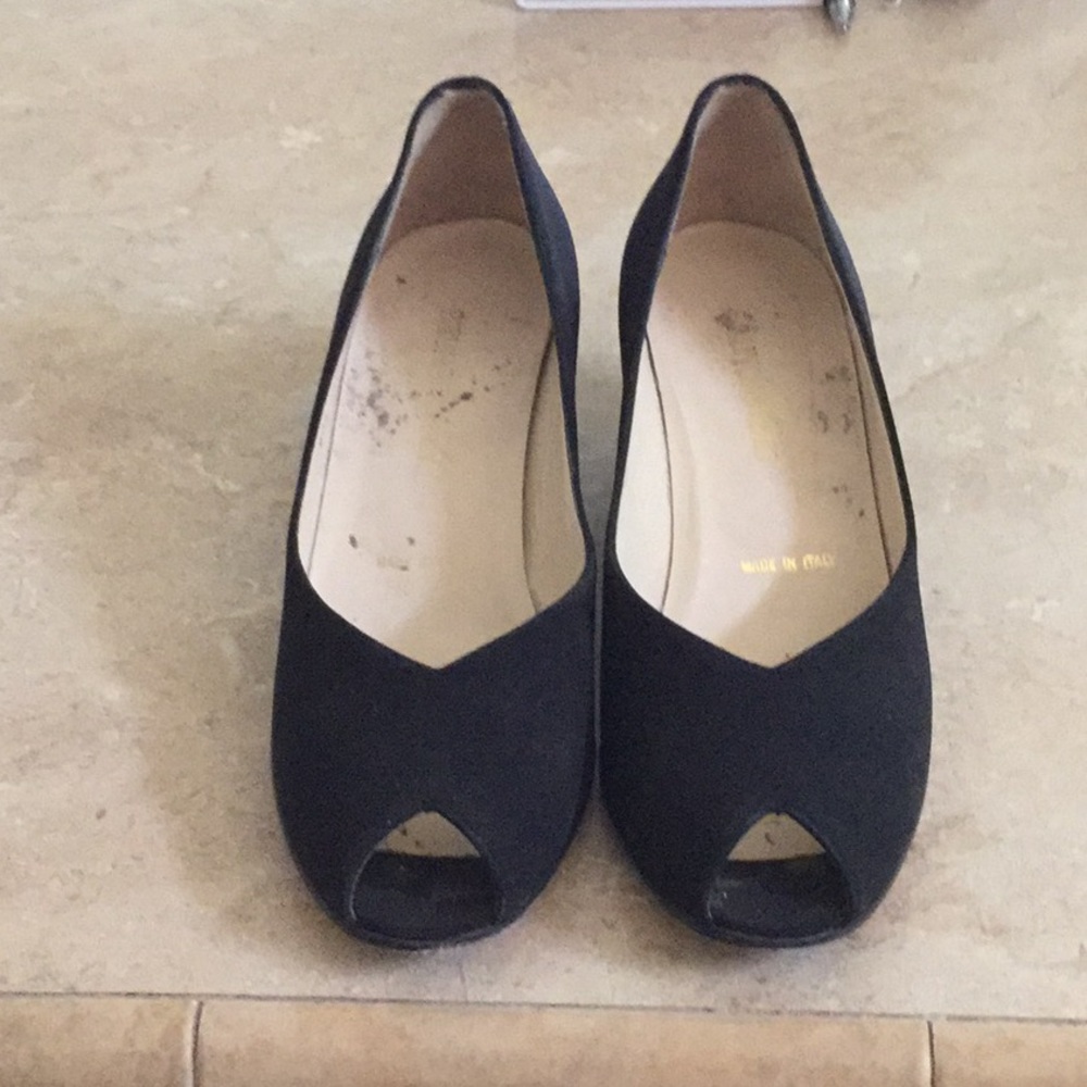 Black Dress Pumps